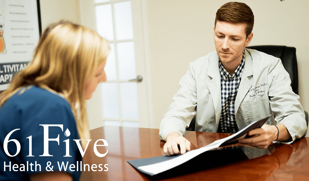 61Five Health and Wellness Nashville Weight Loss Service Dr. and nurse meeting